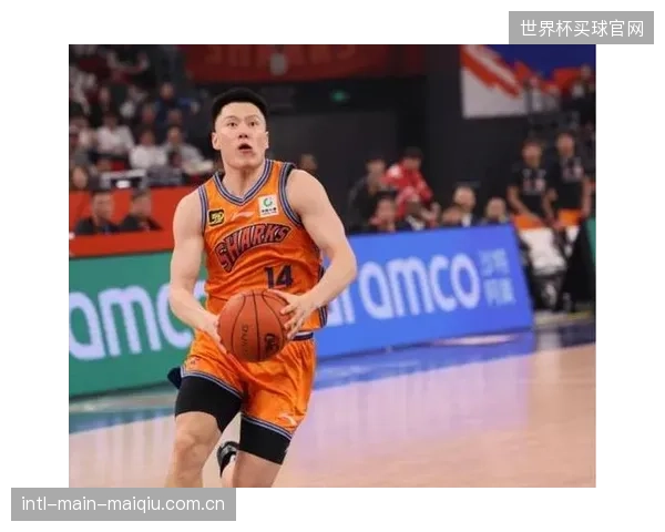 李弘权成长为顶级3D锋线，其定点投射能力为古德温突破创造空间。